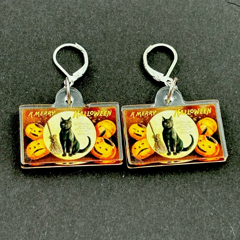 Halloween black cat earrings, spooky black cat jewelry, retro scaredy cat